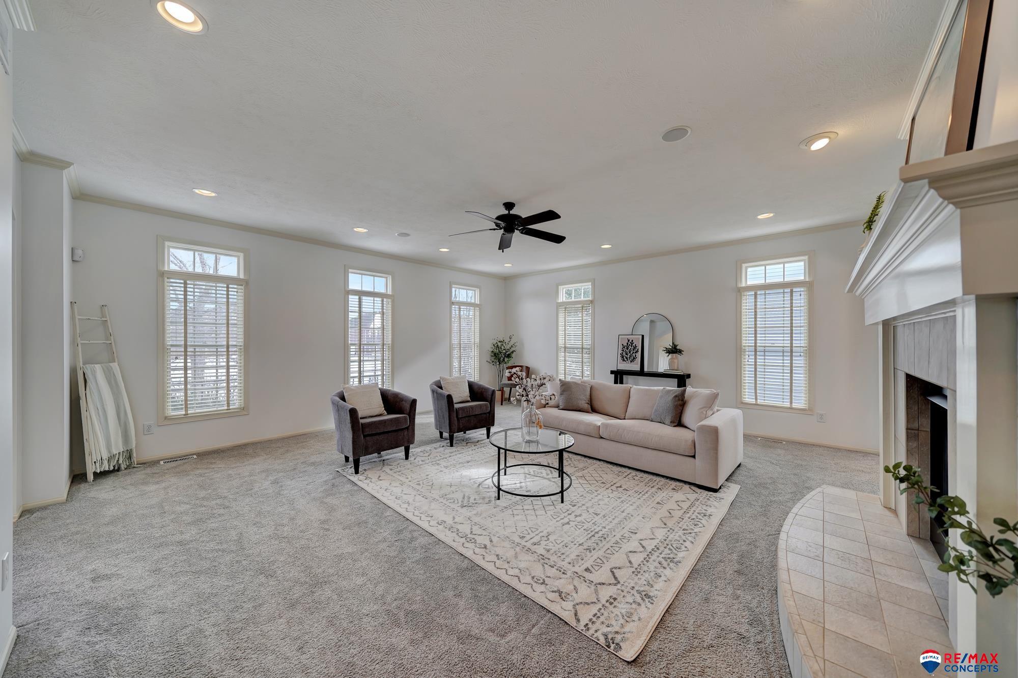 6811 Stonebrook Parkway