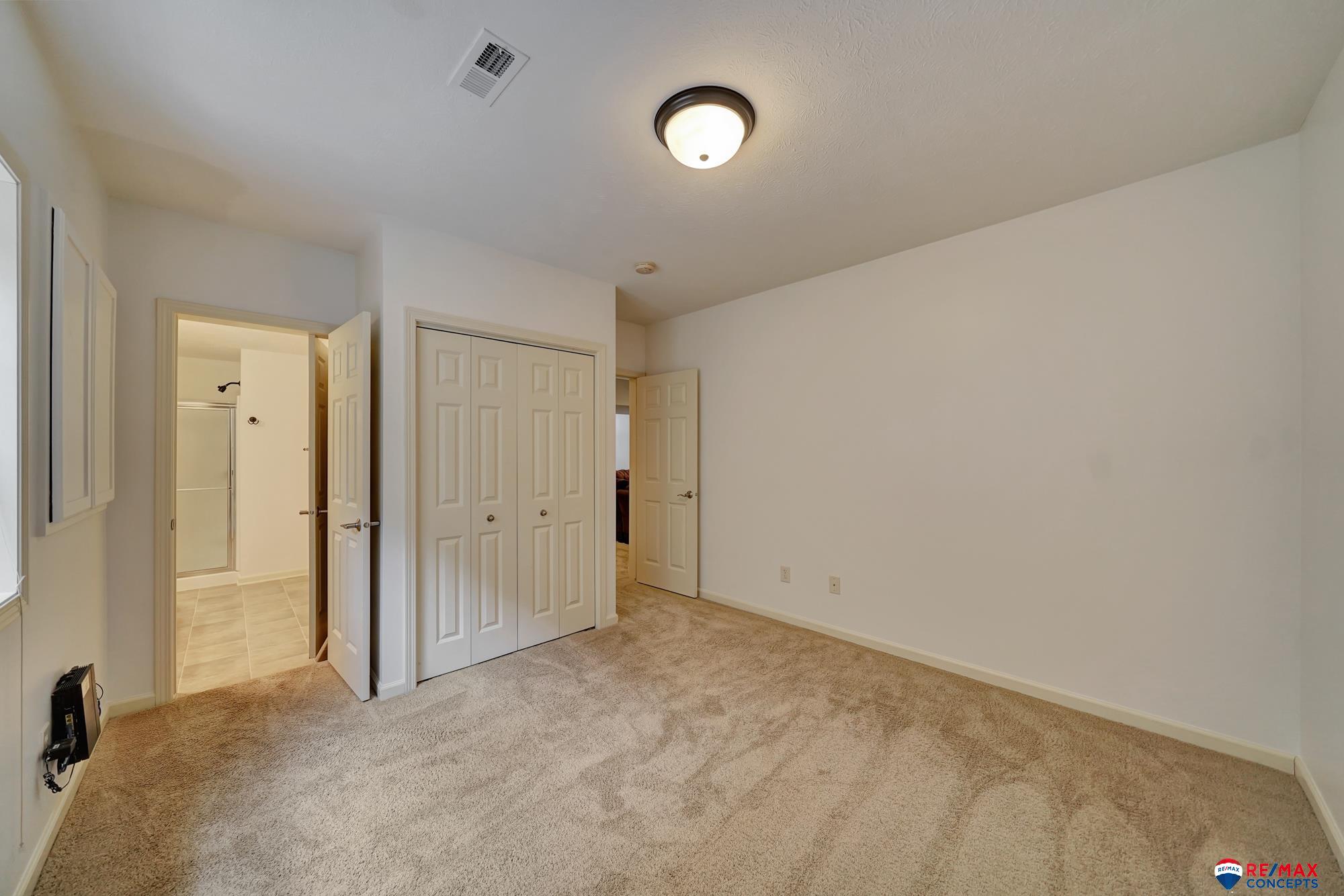 6811 Stonebrook Parkway