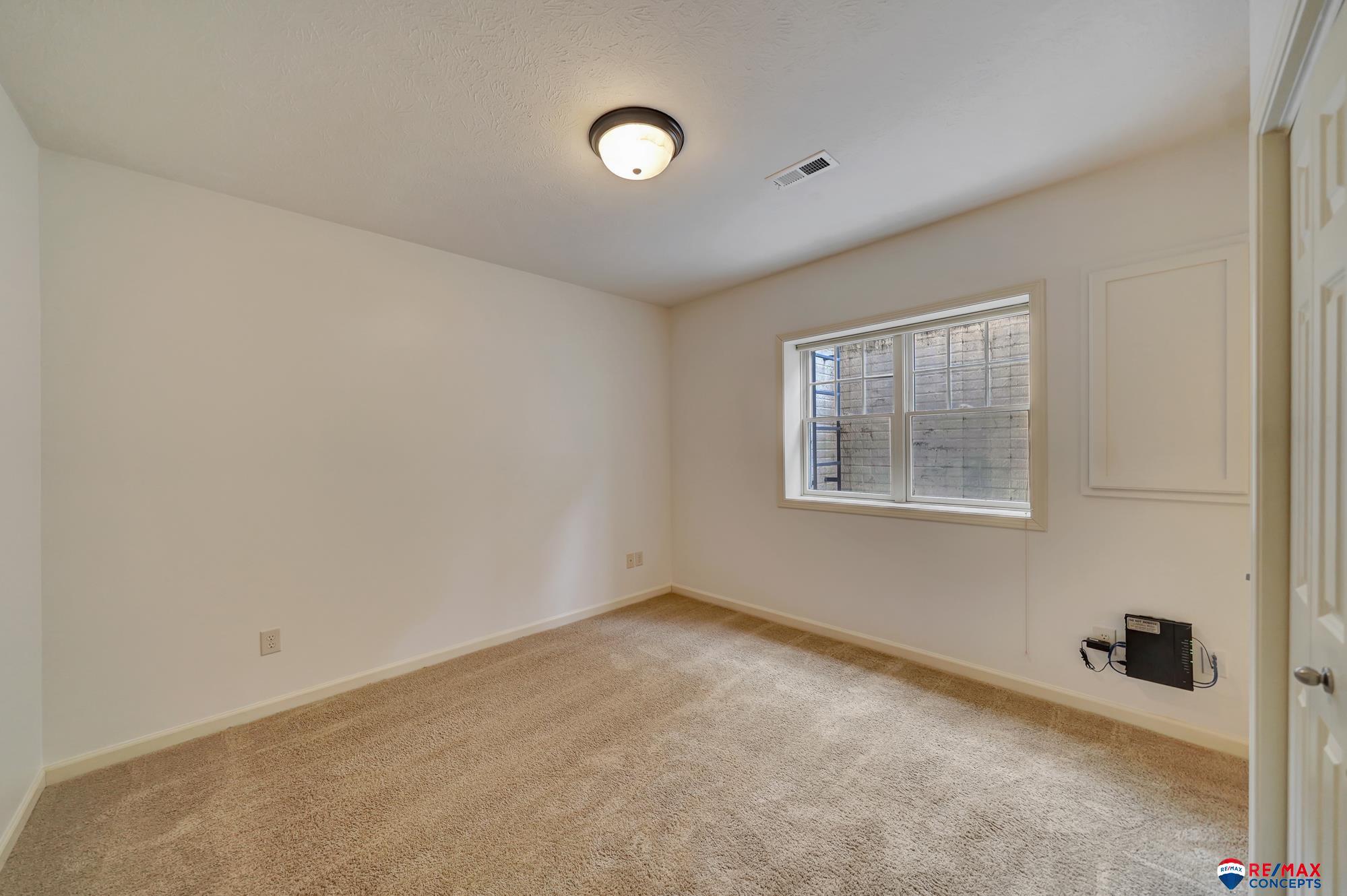 6811 Stonebrook Parkway