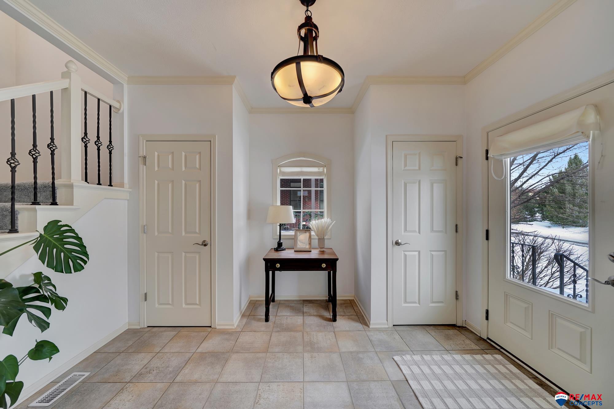 6811 Stonebrook Parkway