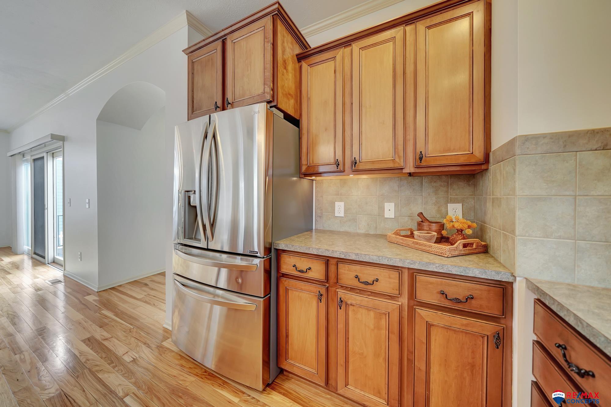 6811 Stonebrook Parkway