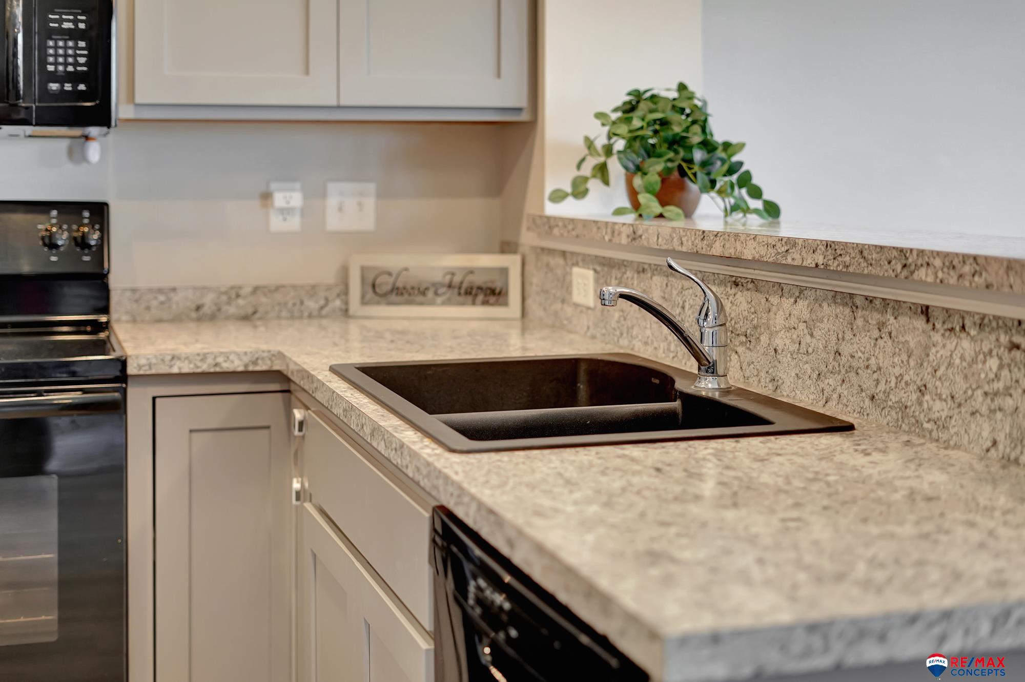 1611 SW Derek Avenue