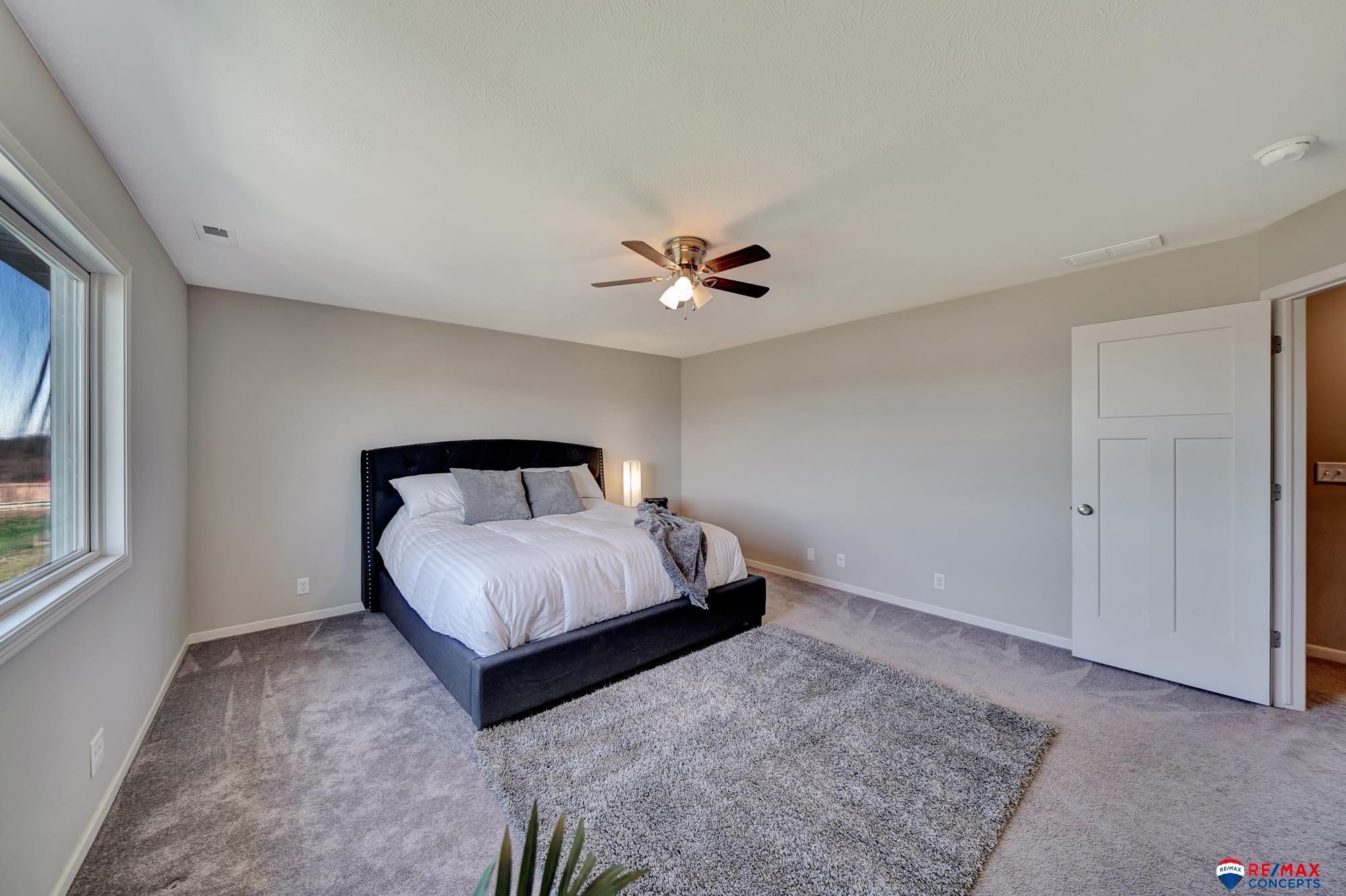 1611 SW Derek Avenue