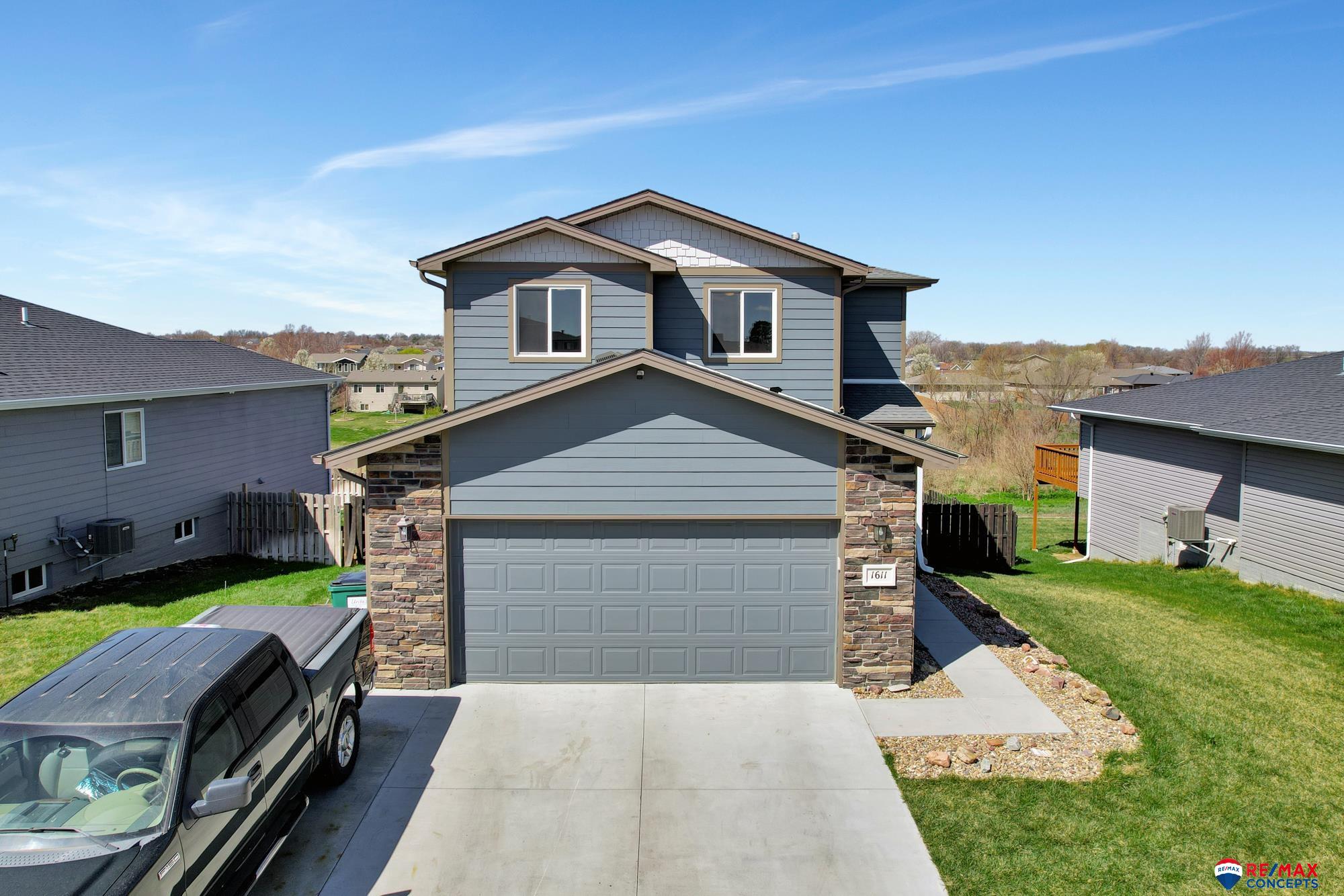 1611 SW Derek Avenue