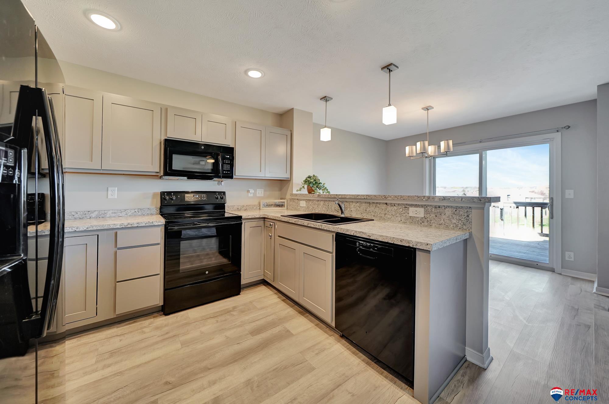 1611 SW Derek Avenue