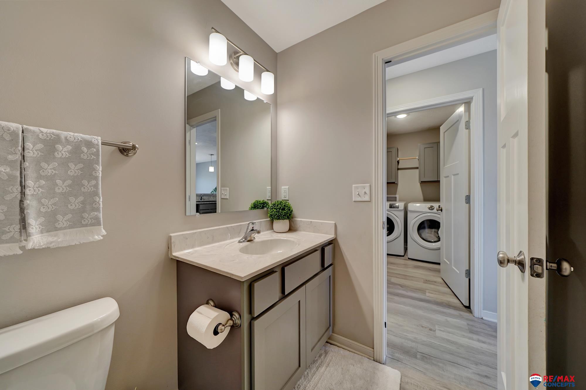 1611 SW Derek Avenue