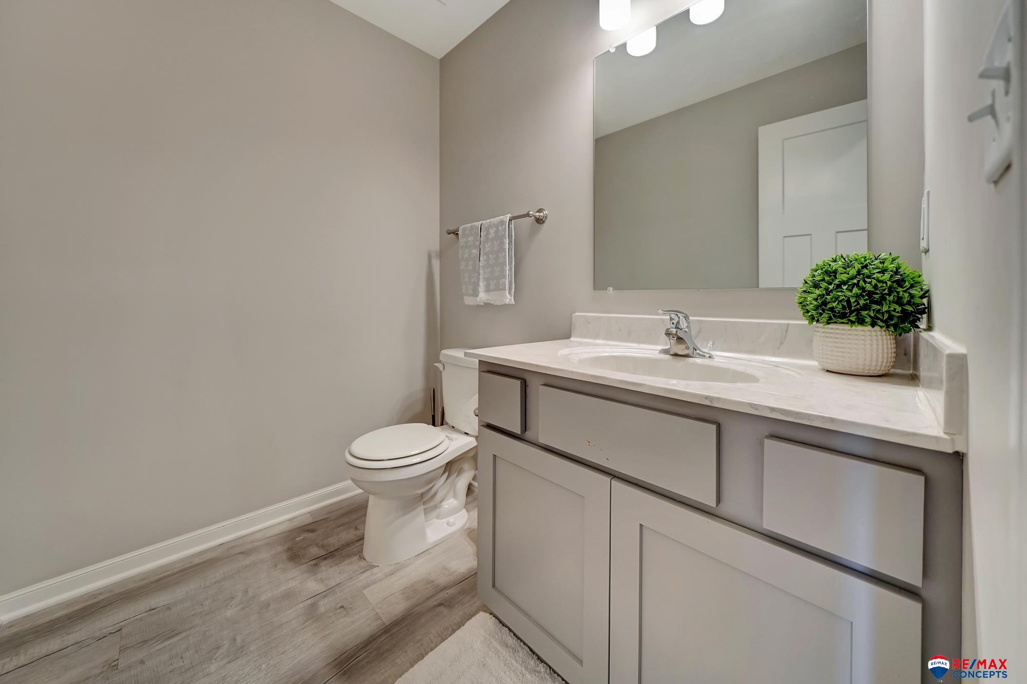 1611 SW Derek Avenue