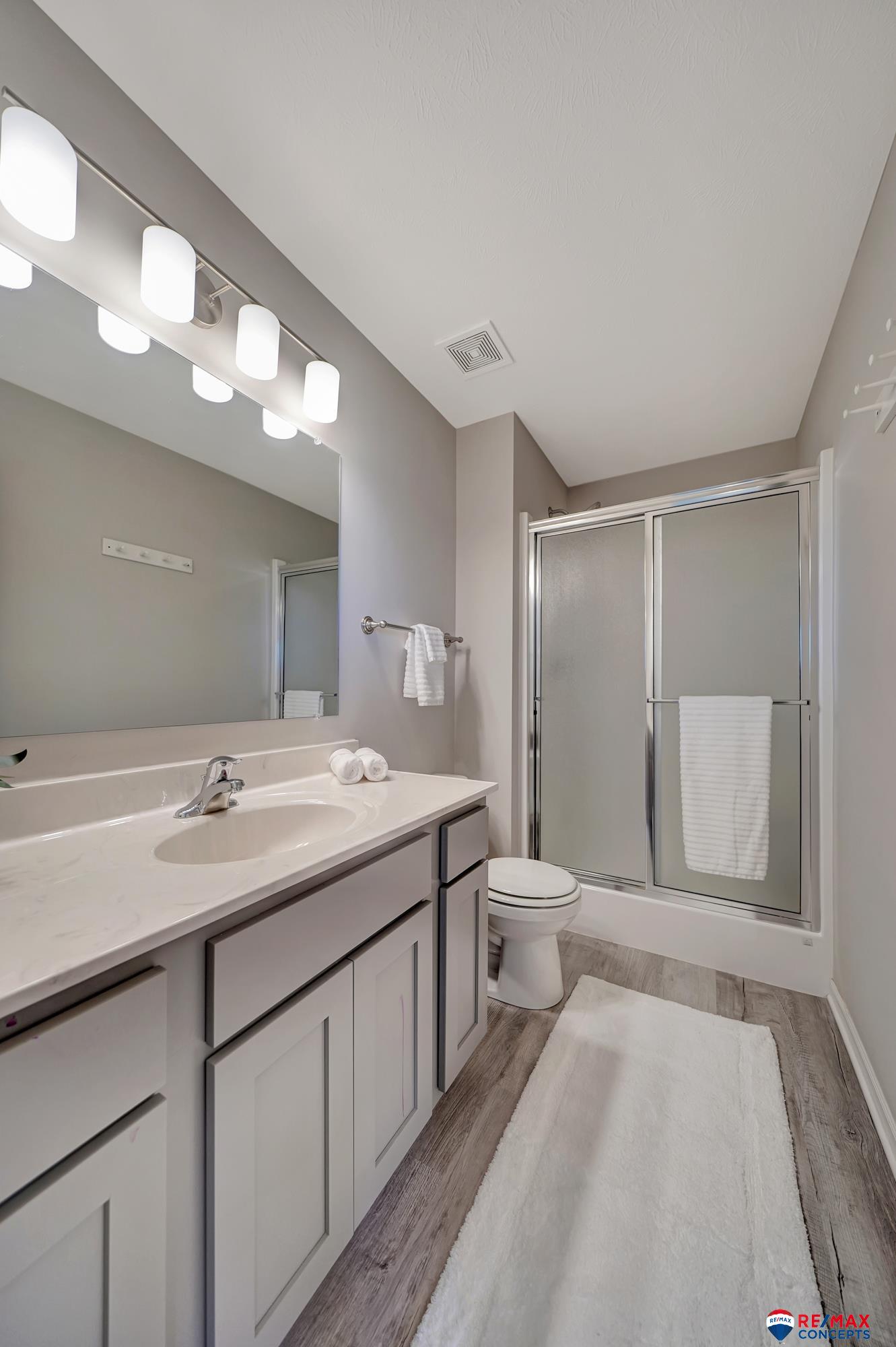 1611 SW Derek Avenue