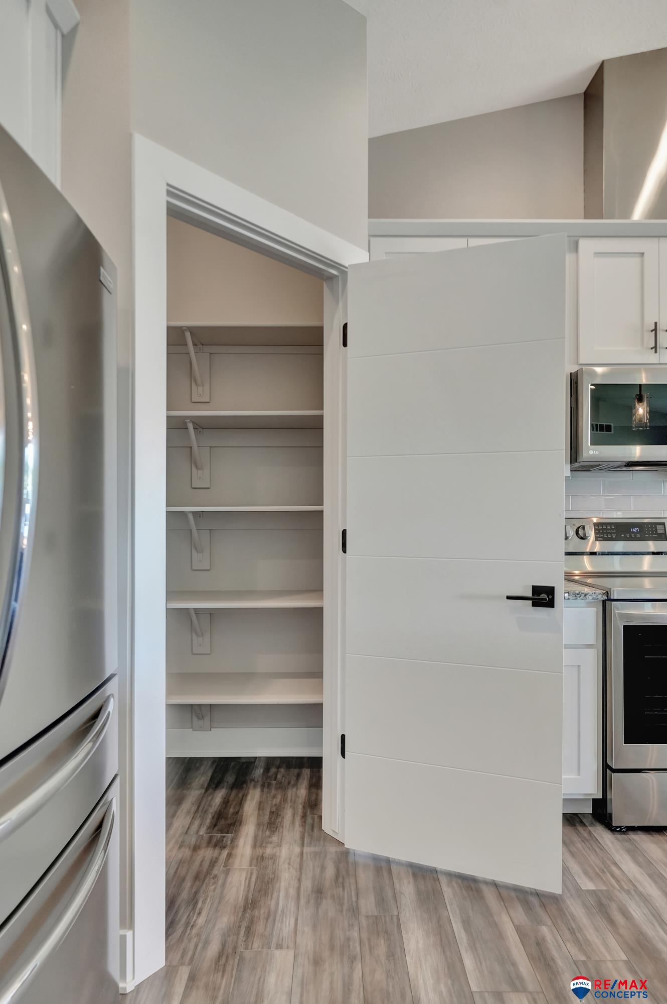 9510 Green Valley Lane