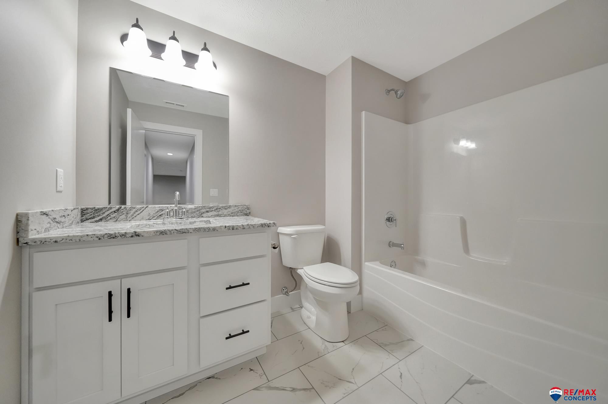 9510 Green Valley Lane