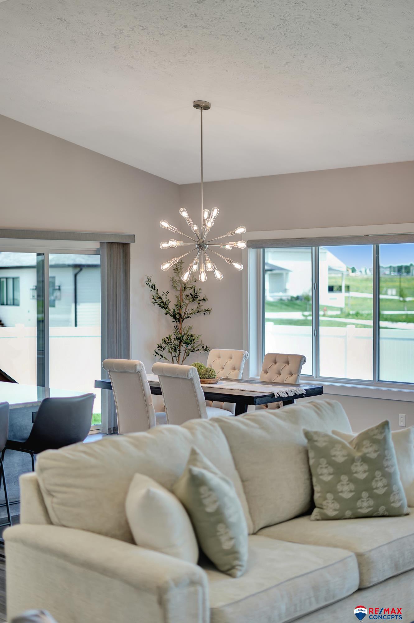 9510 Green Valley Lane