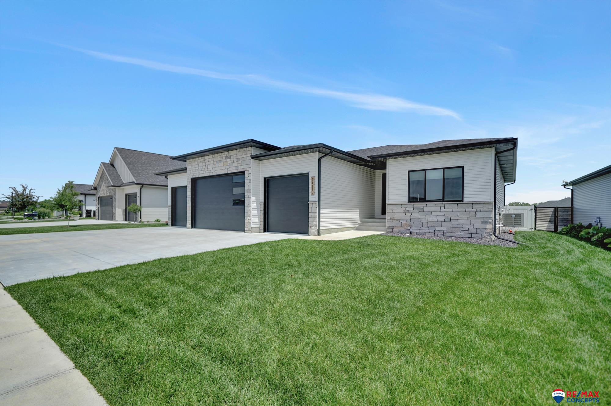 9510 Green Valley Lane