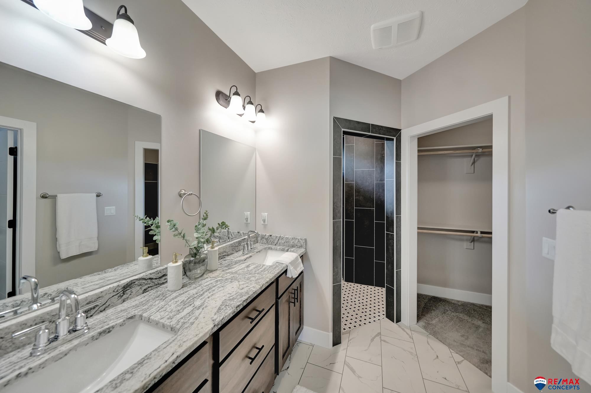 9510 Green Valley Lane