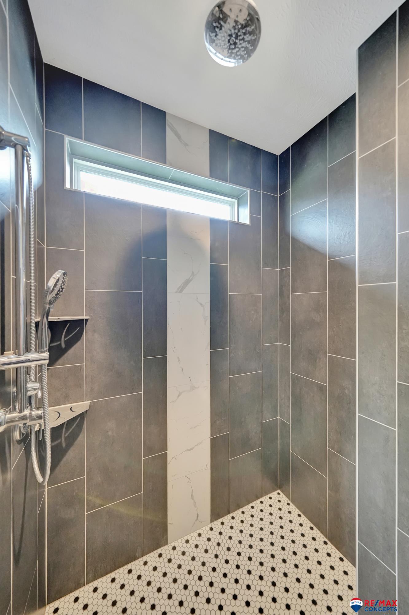 9510 Green Valley Lane