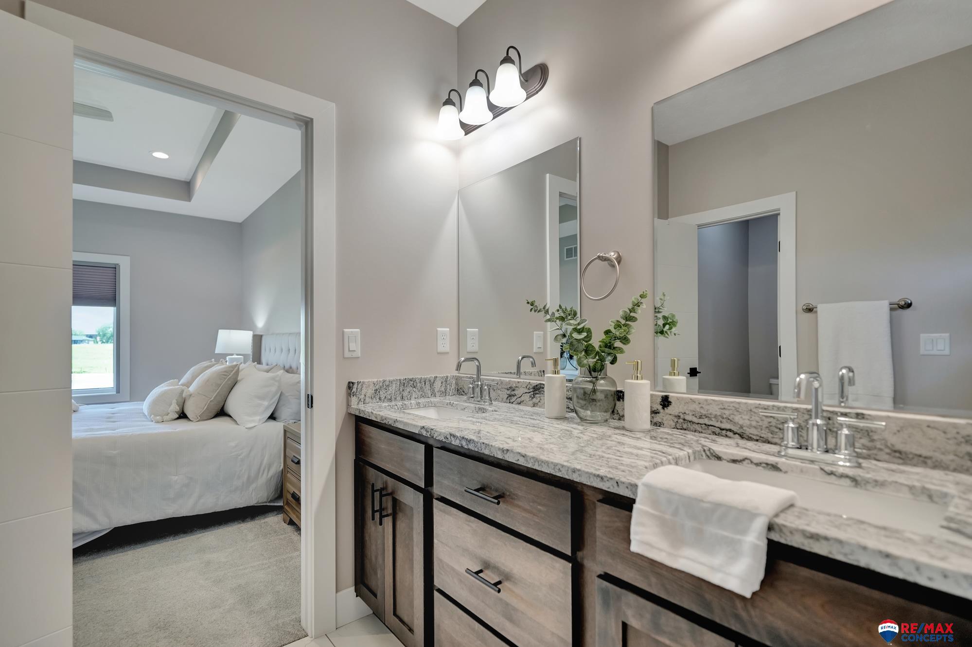 9510 Green Valley Lane