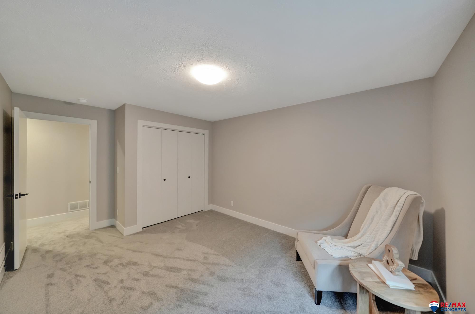 9510 Green Valley Lane