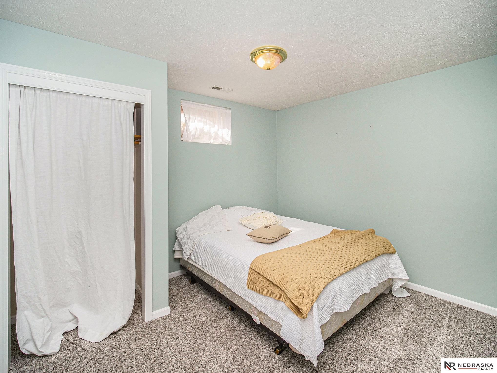 1711 St Andrews Place