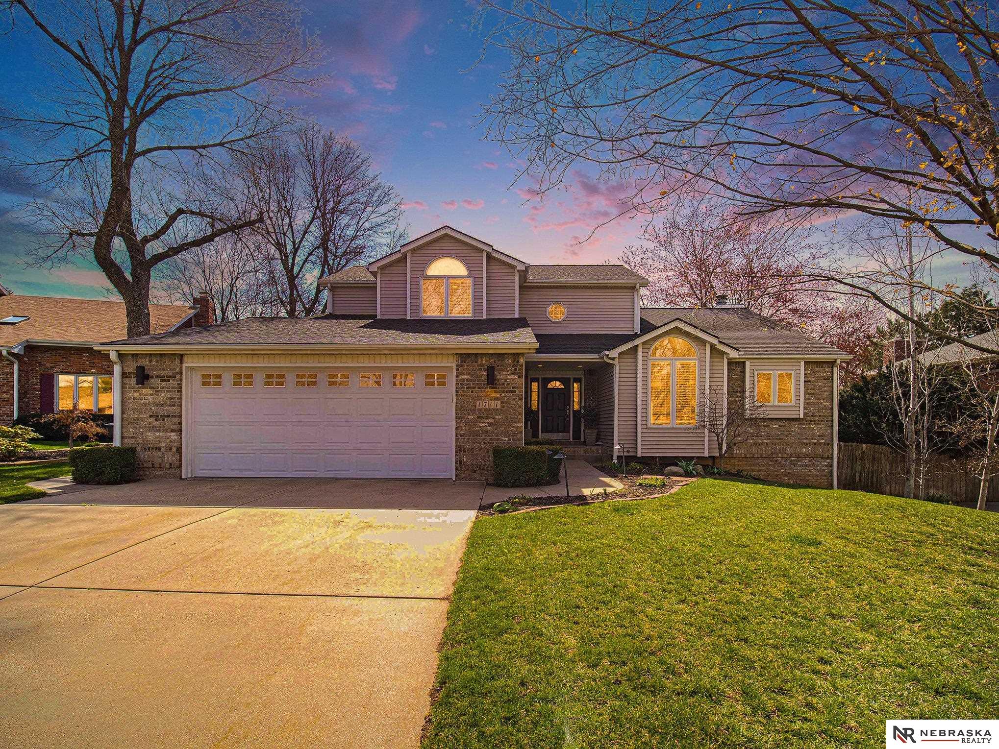 1711 St Andrews Place