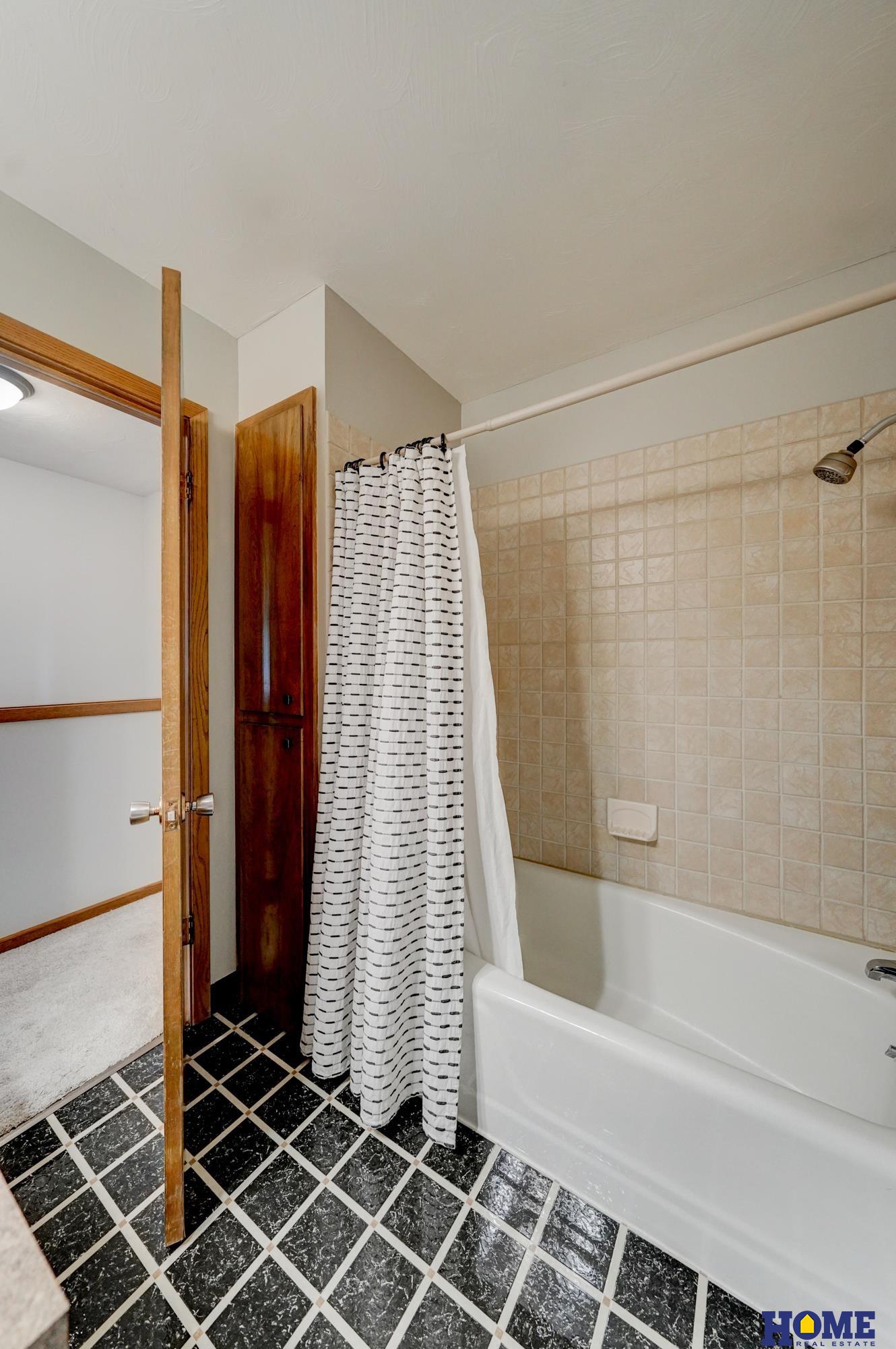 7340 Englewood Drive