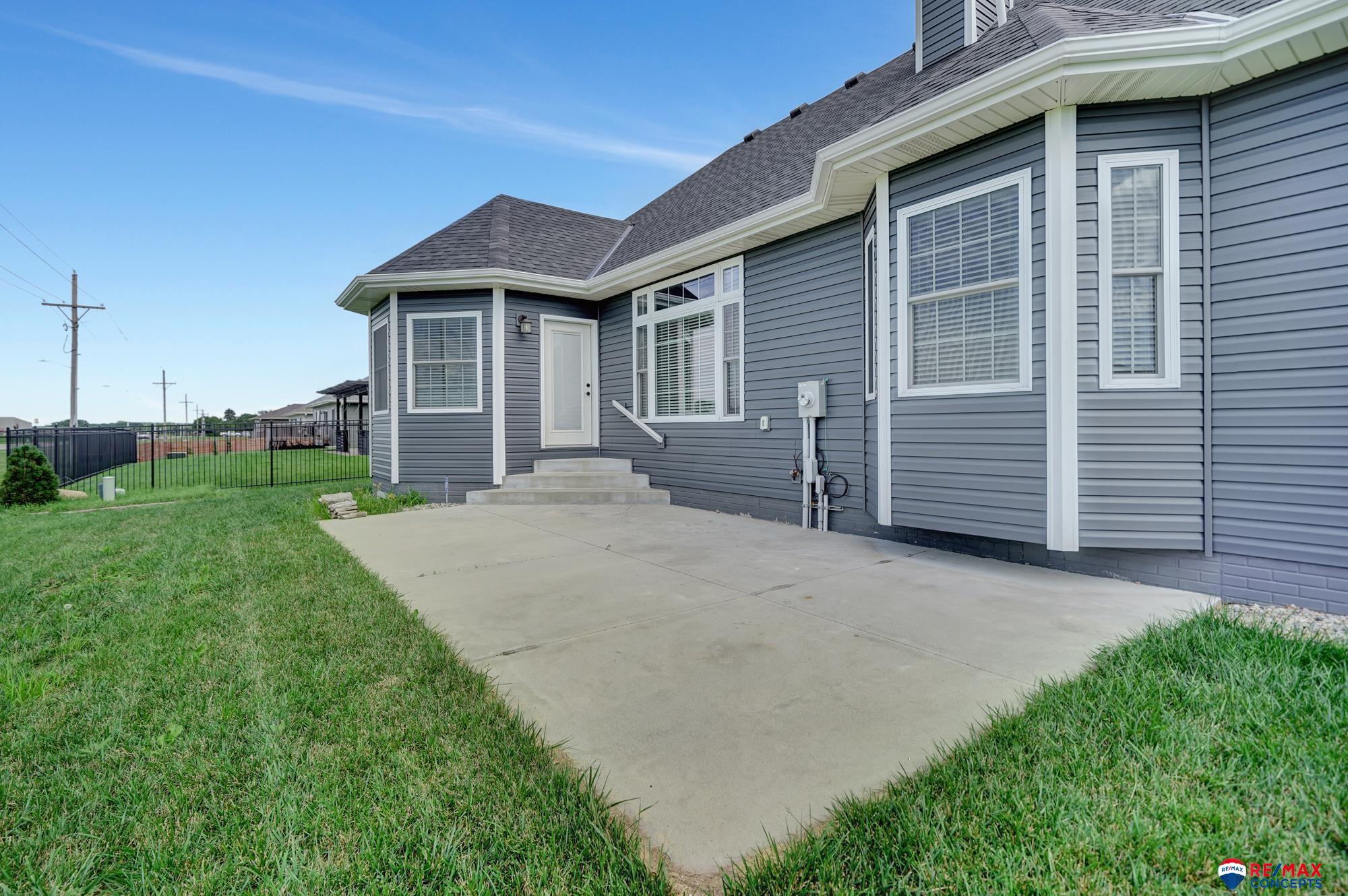 202 Knotty Pine Lane