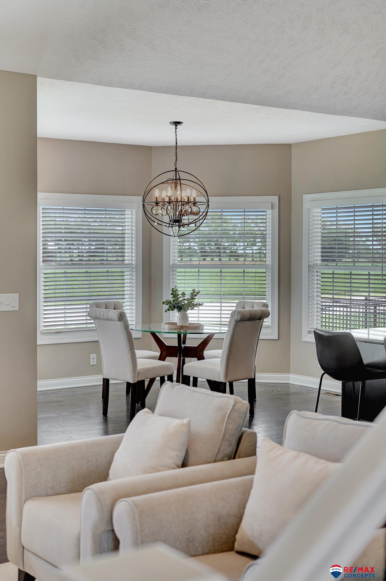 202 Knotty Pine Lane