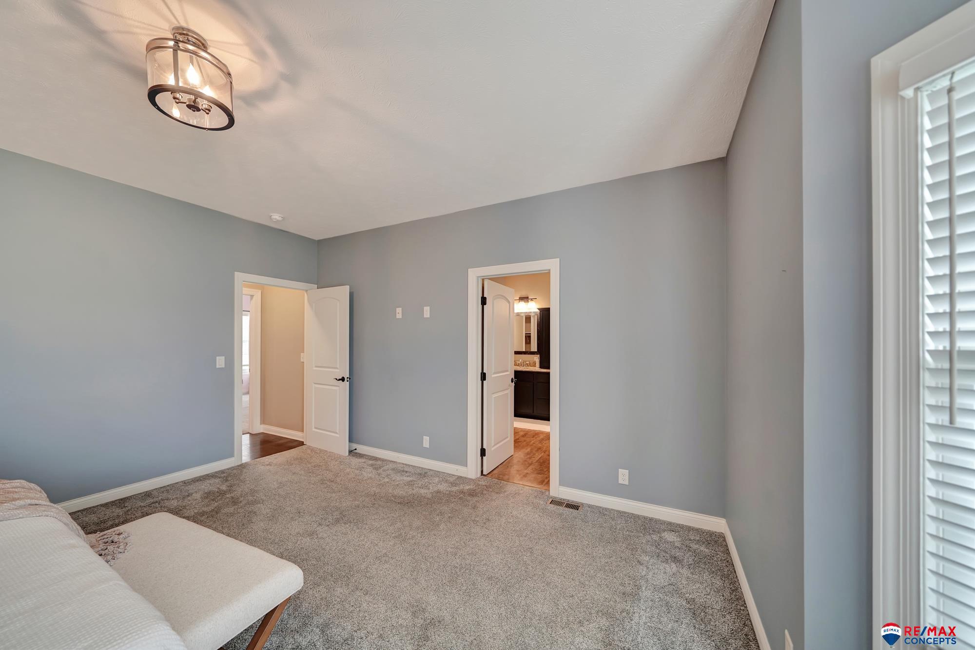 202 Knotty Pine Lane