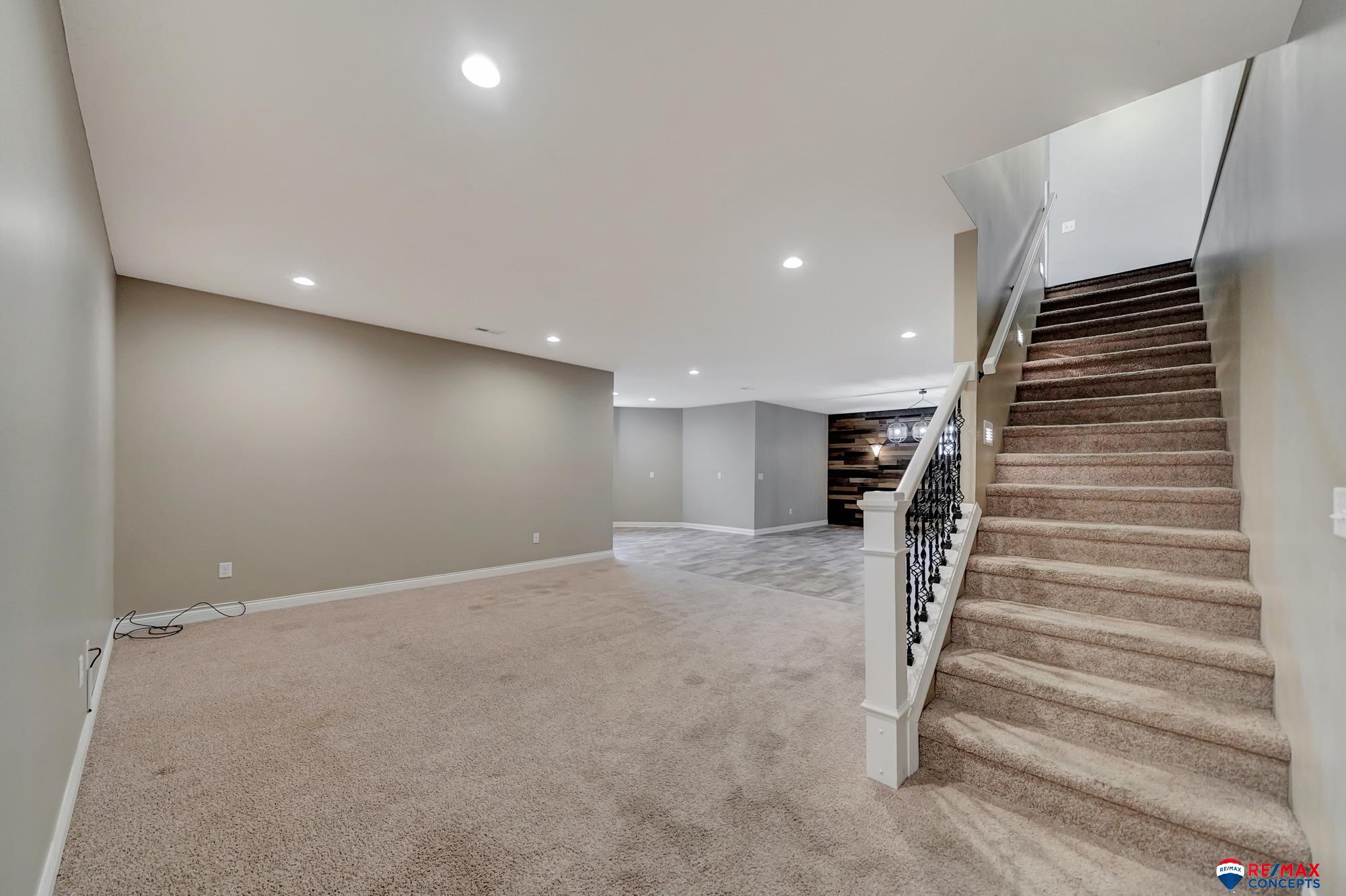 202 Knotty Pine Lane