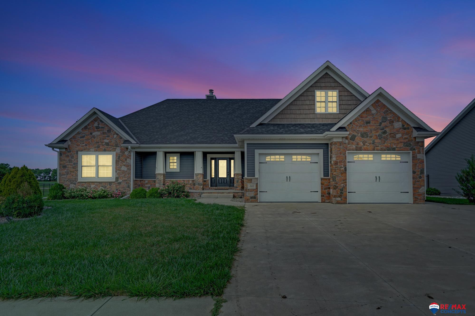 202 Knotty Pine Lane