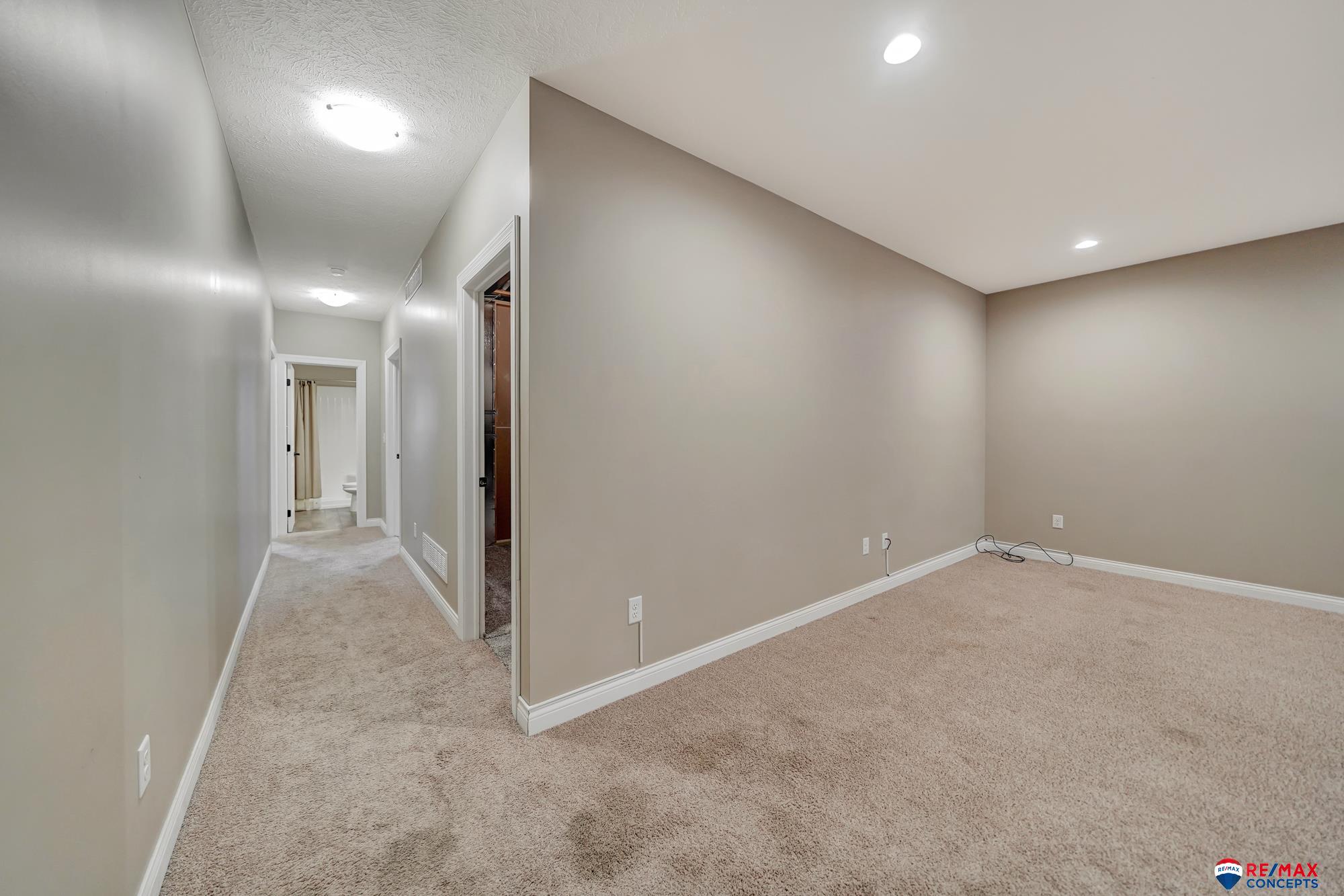 202 Knotty Pine Lane