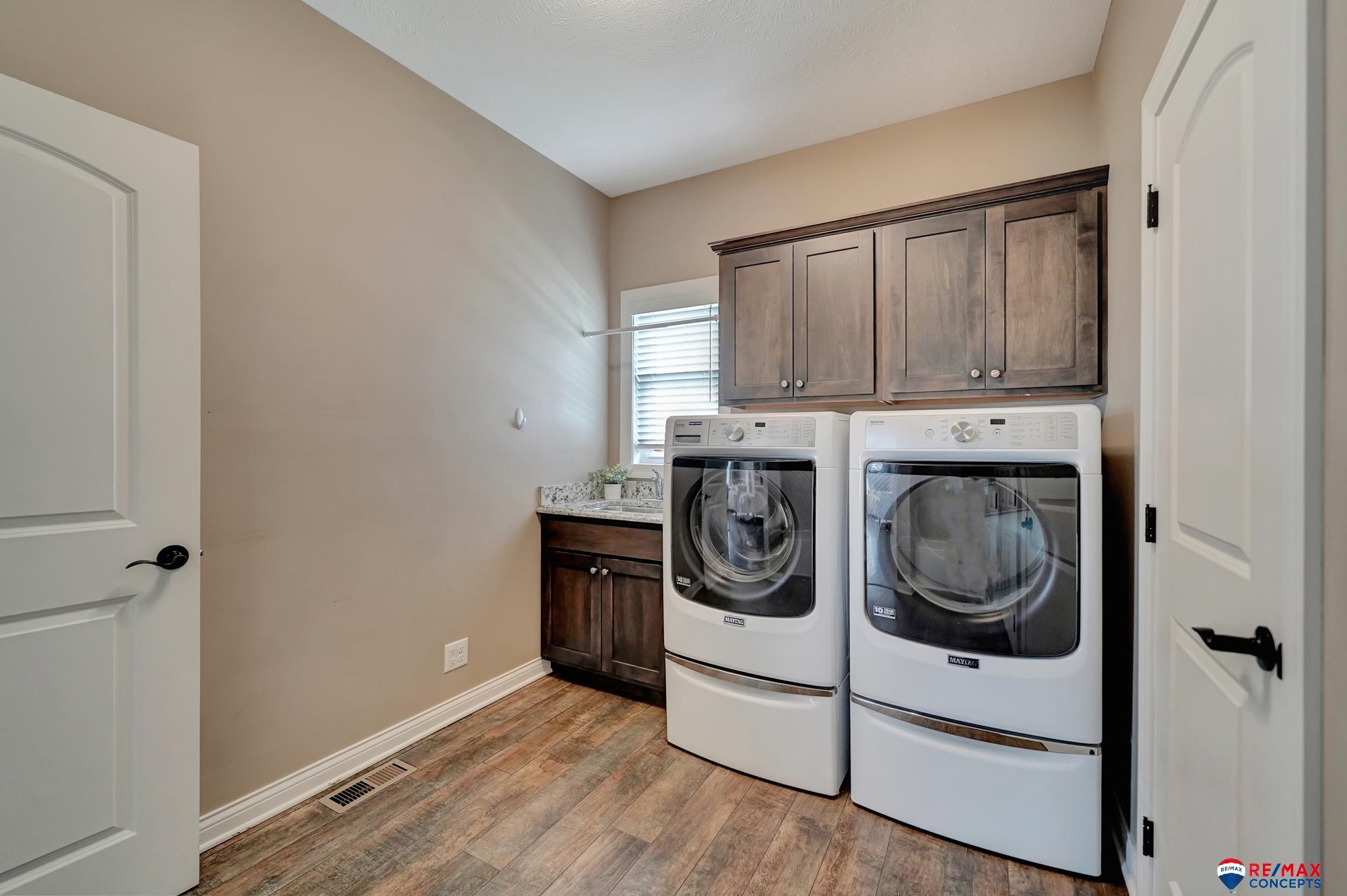 202 Knotty Pine Lane