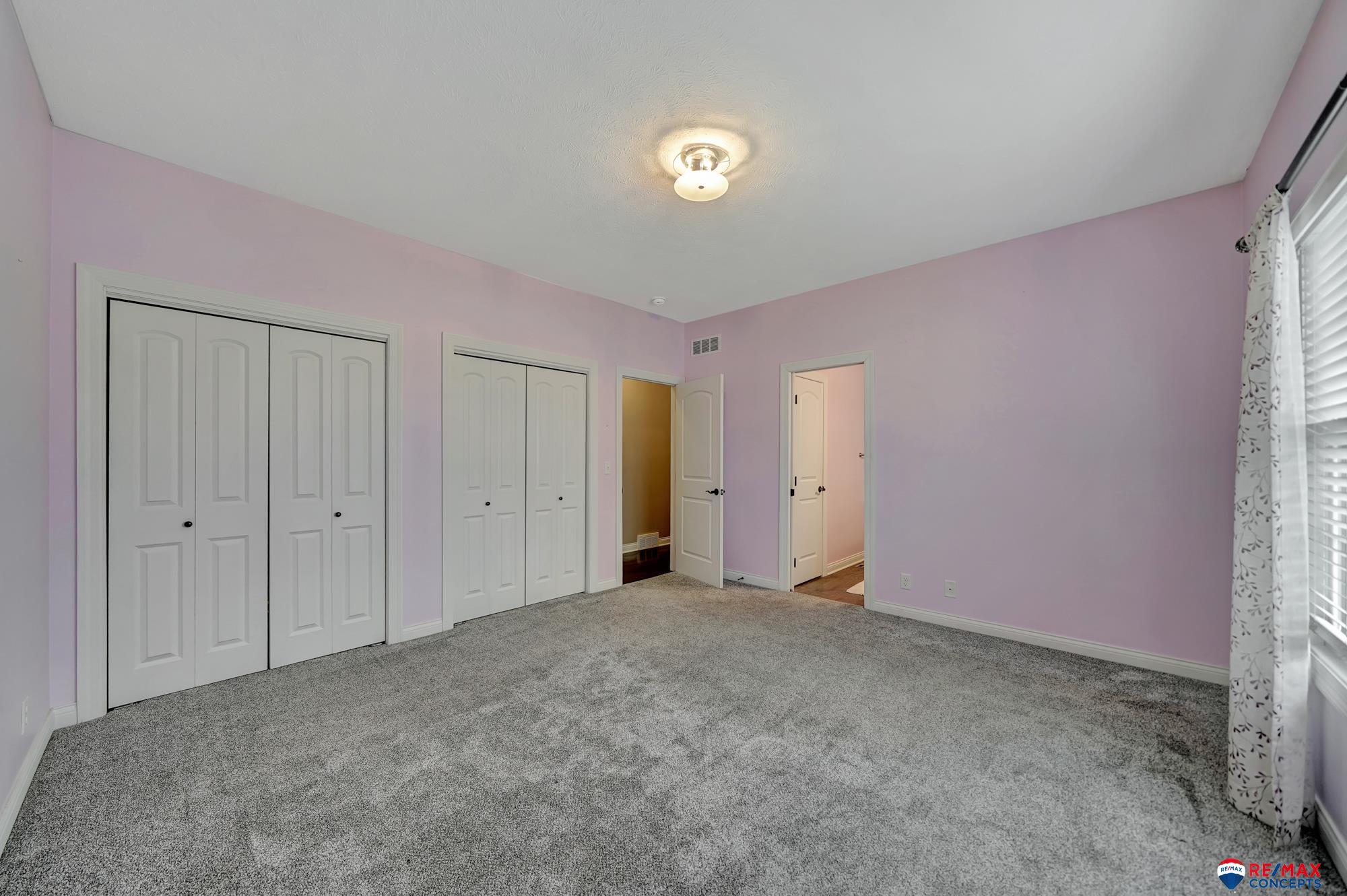 202 Knotty Pine Lane