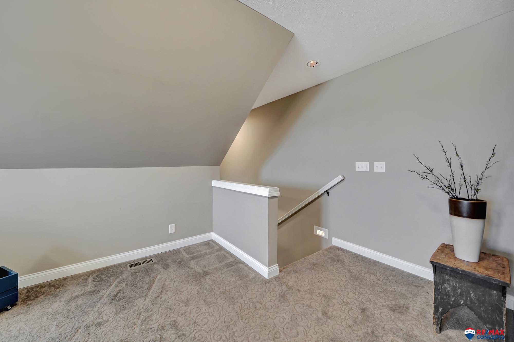 202 Knotty Pine Lane