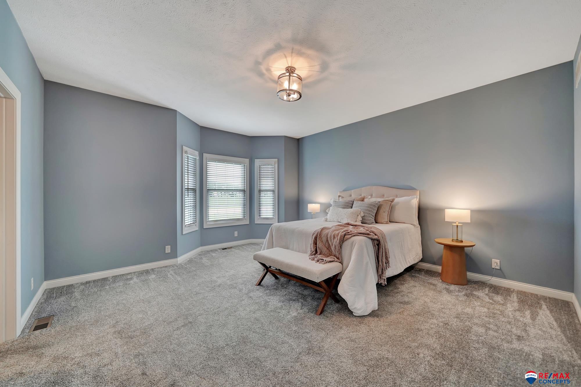 202 Knotty Pine Lane