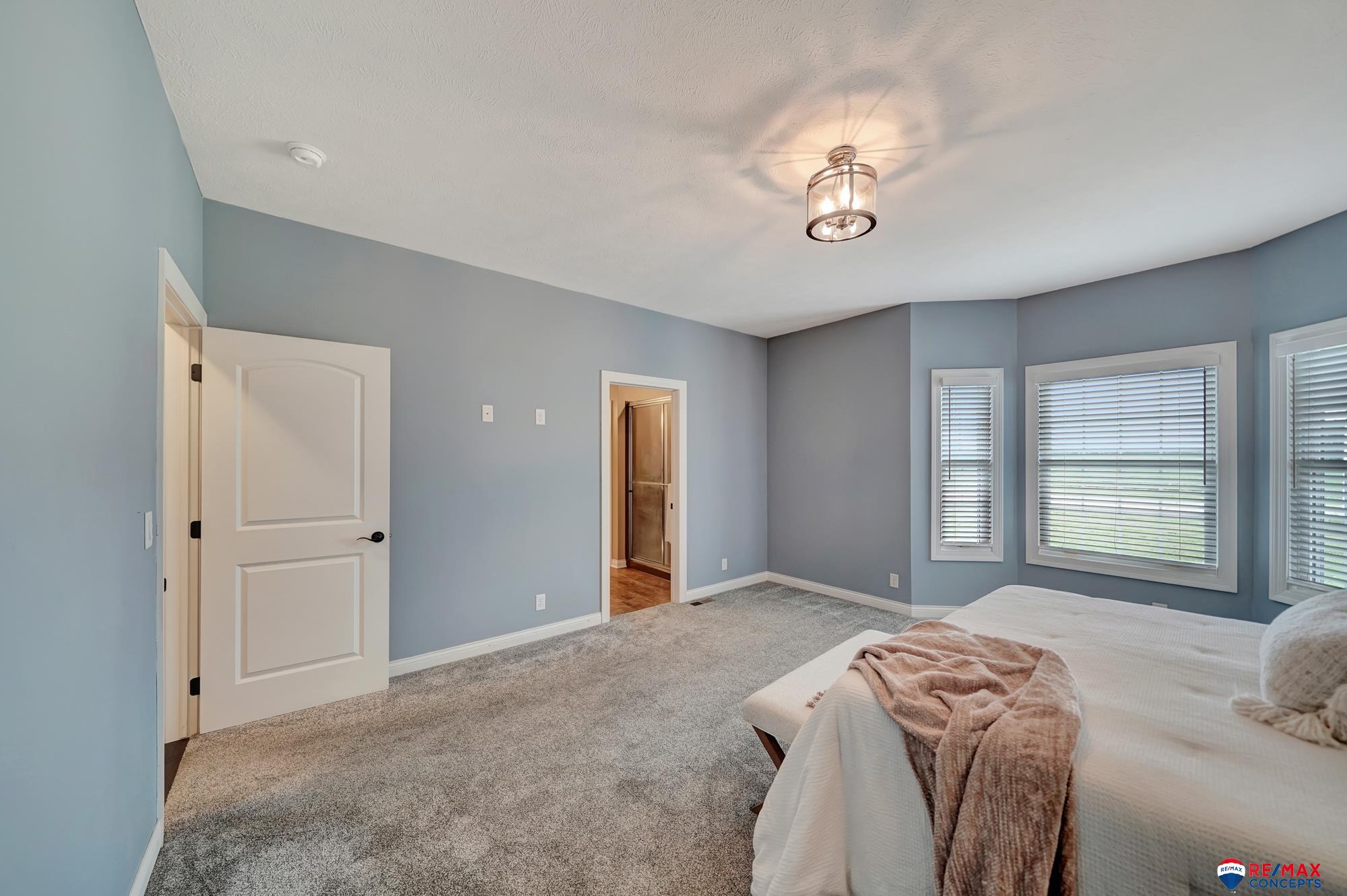 202 Knotty Pine Lane