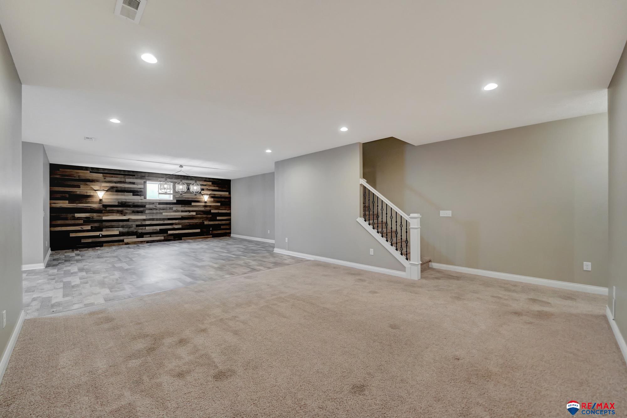 202 Knotty Pine Lane