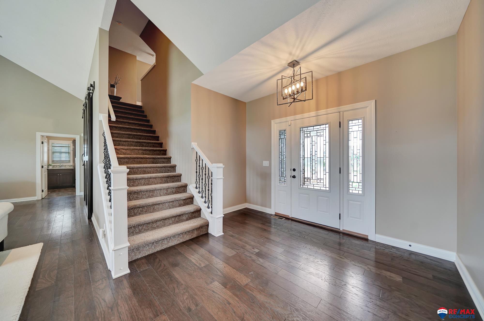 202 Knotty Pine Lane