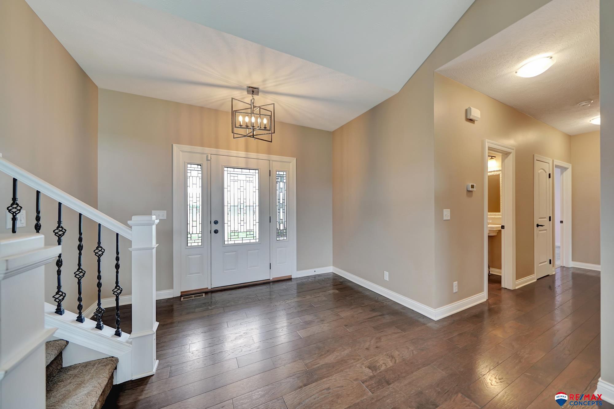 202 Knotty Pine Lane