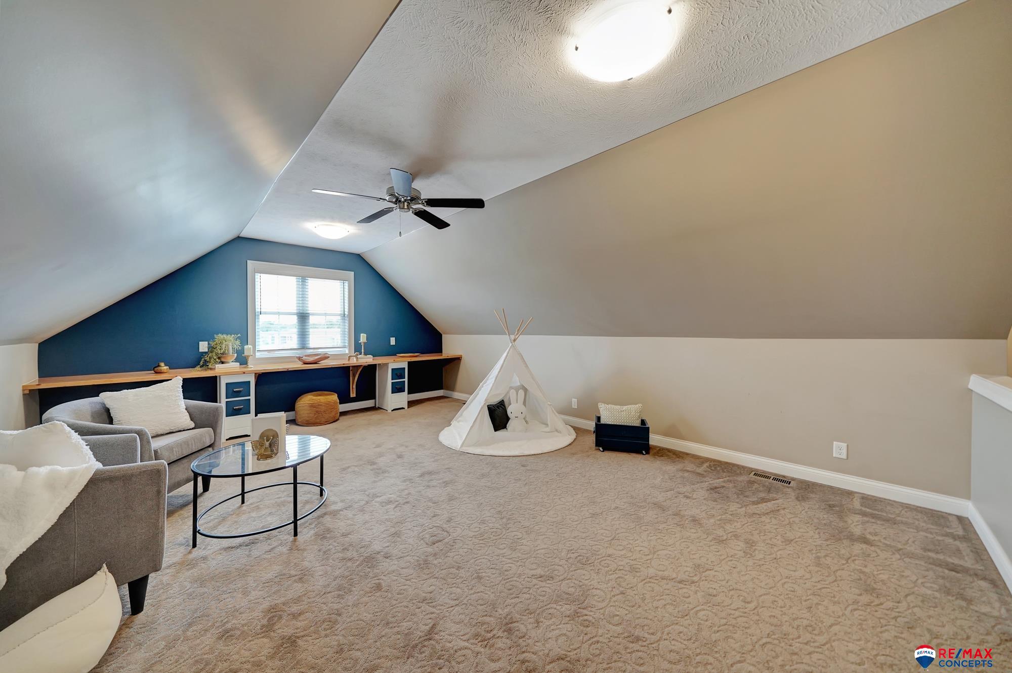 202 Knotty Pine Lane