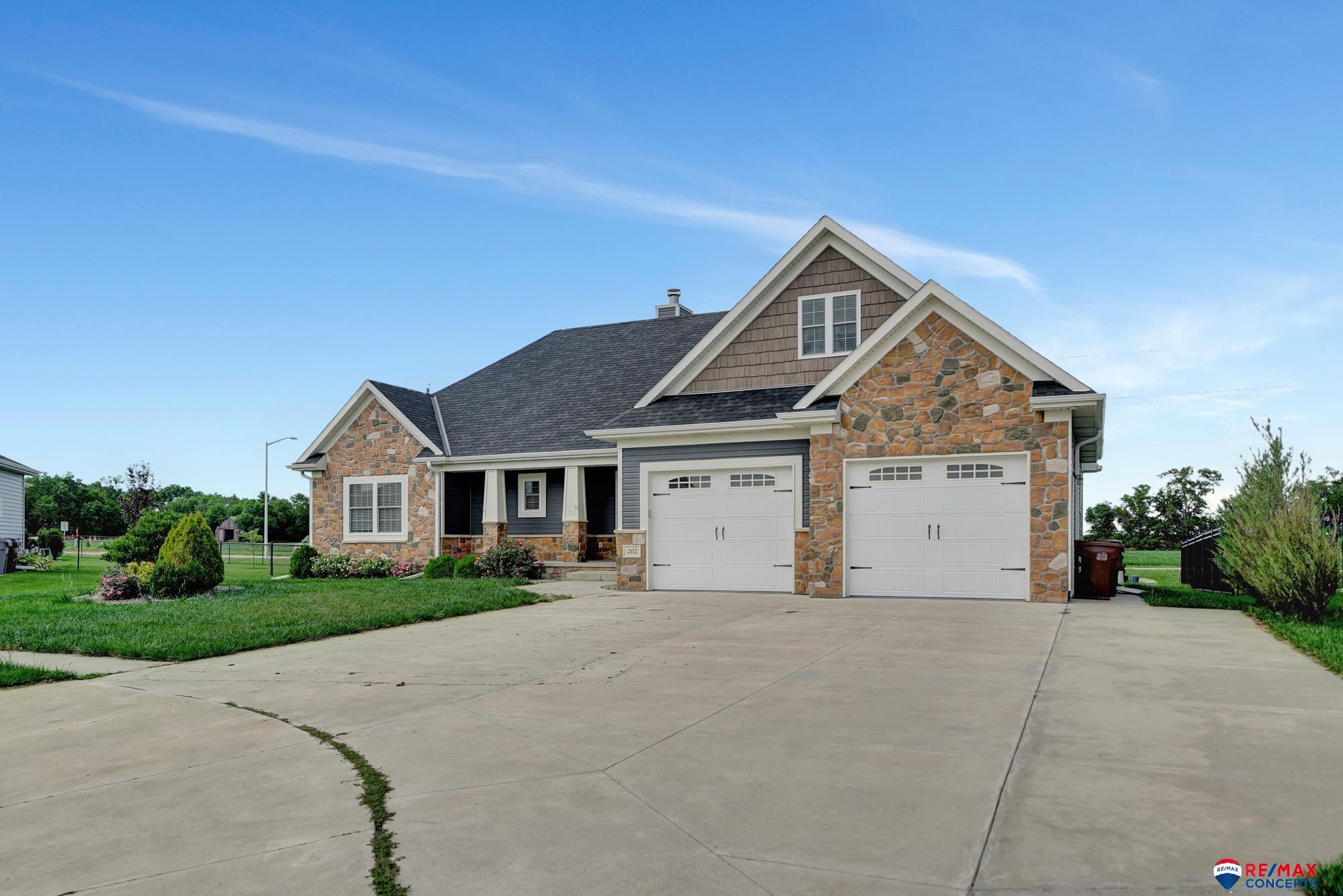 202 Knotty Pine Lane