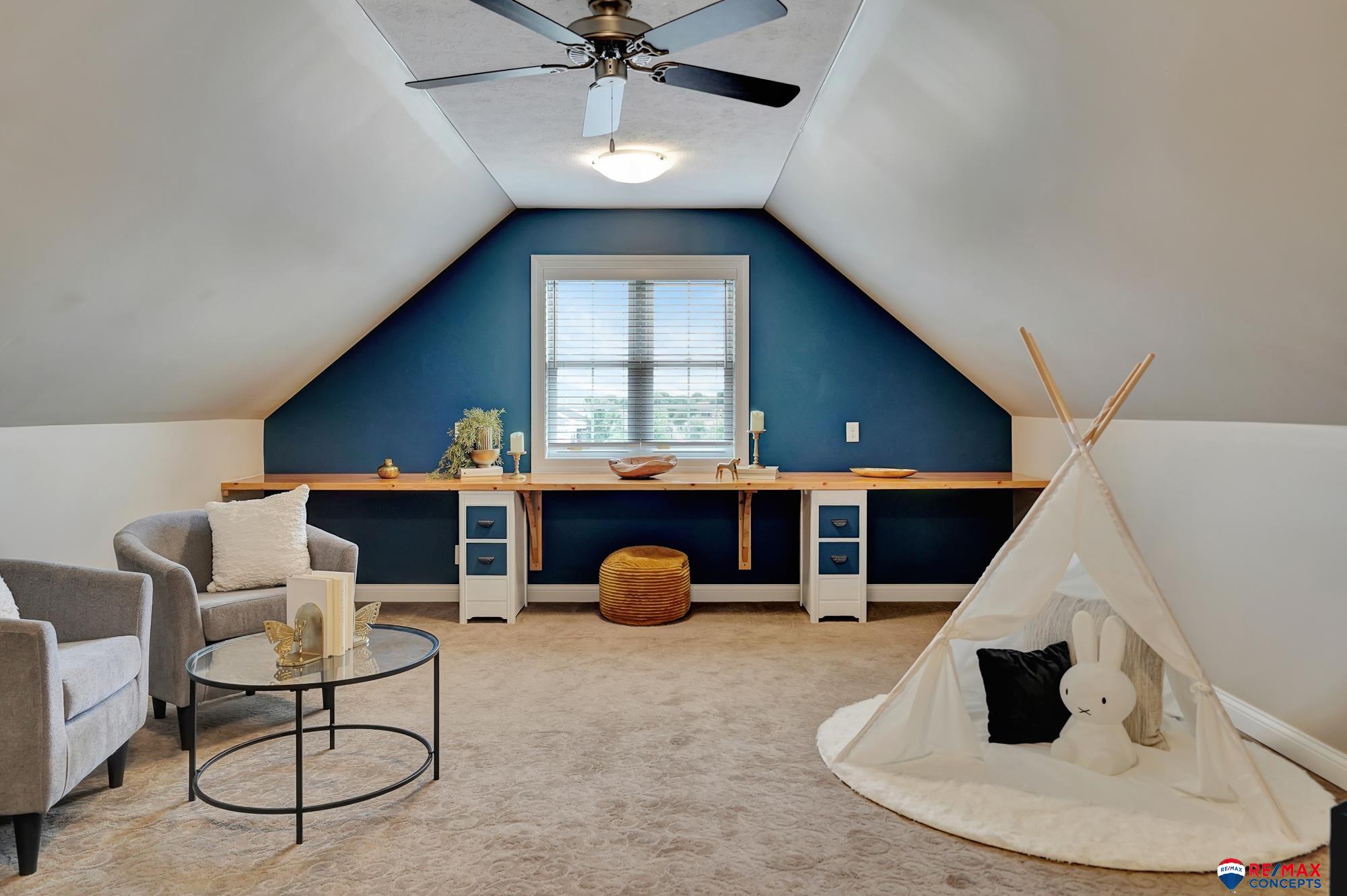 202 Knotty Pine Lane