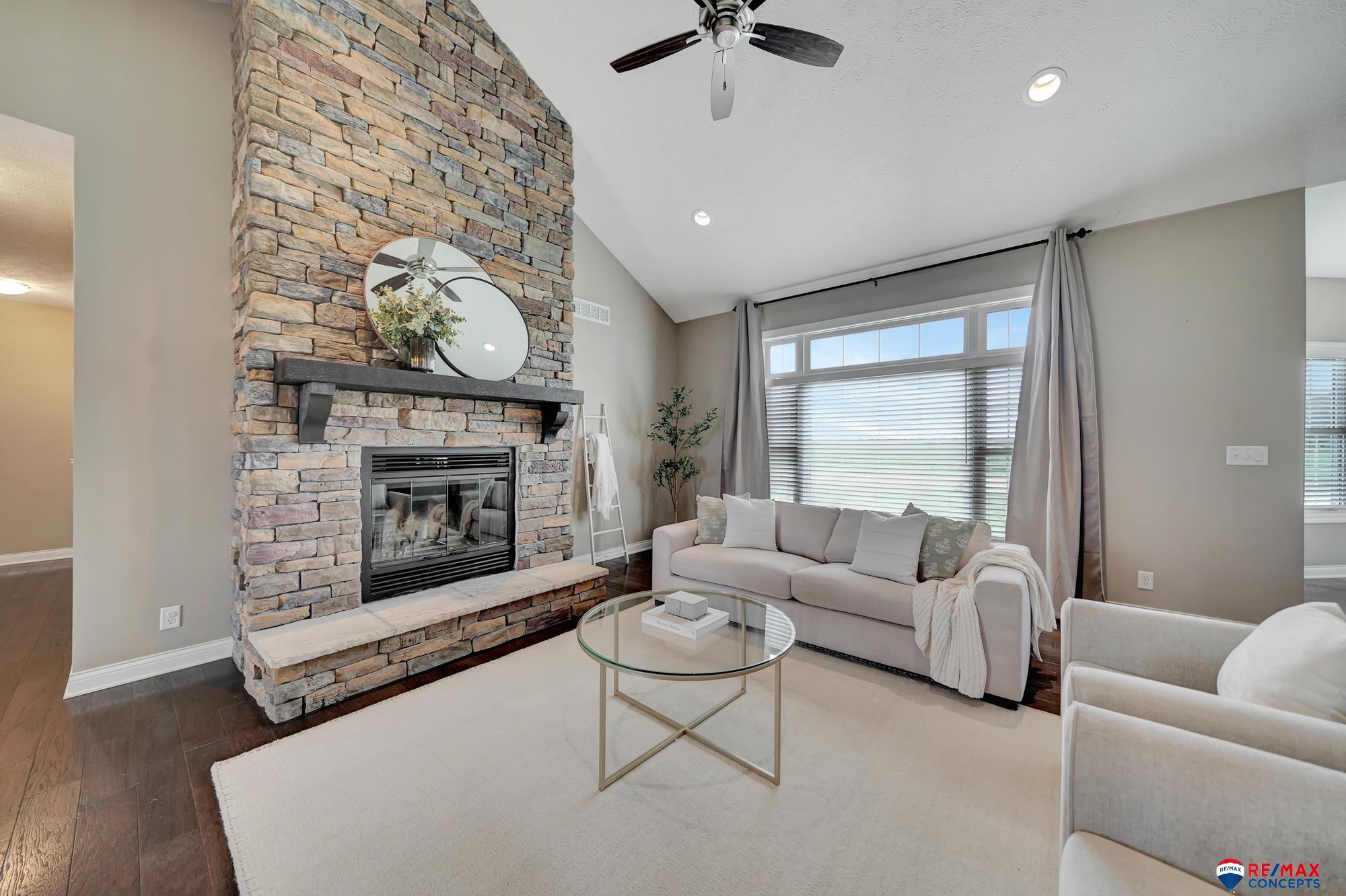 202 Knotty Pine Lane