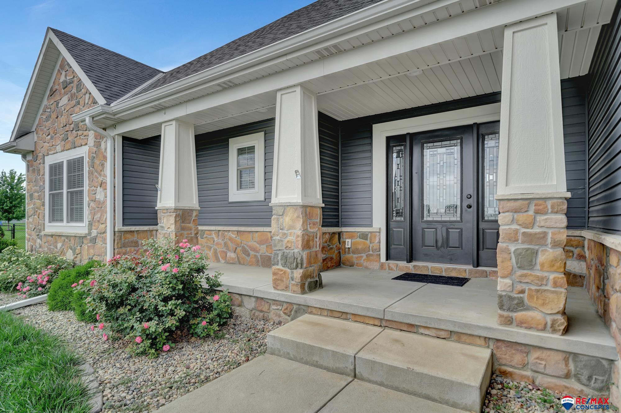 202 Knotty Pine Lane