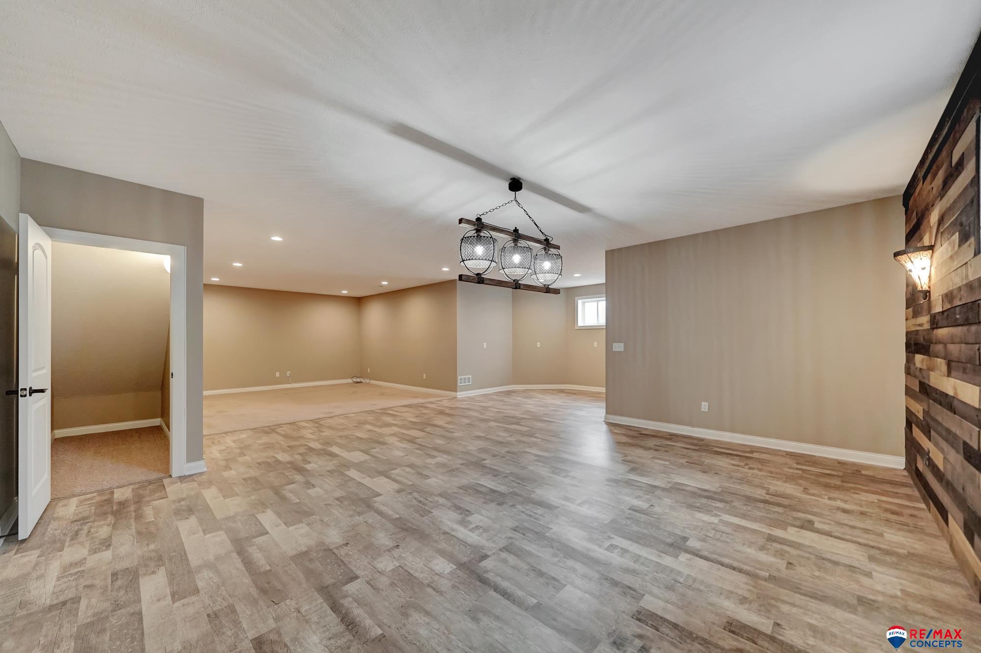 202 Knotty Pine Lane