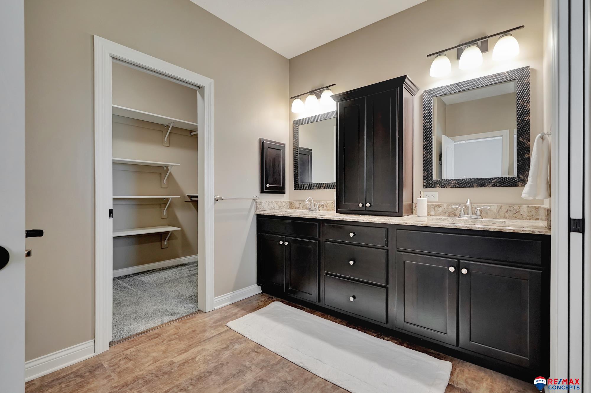 202 Knotty Pine Lane