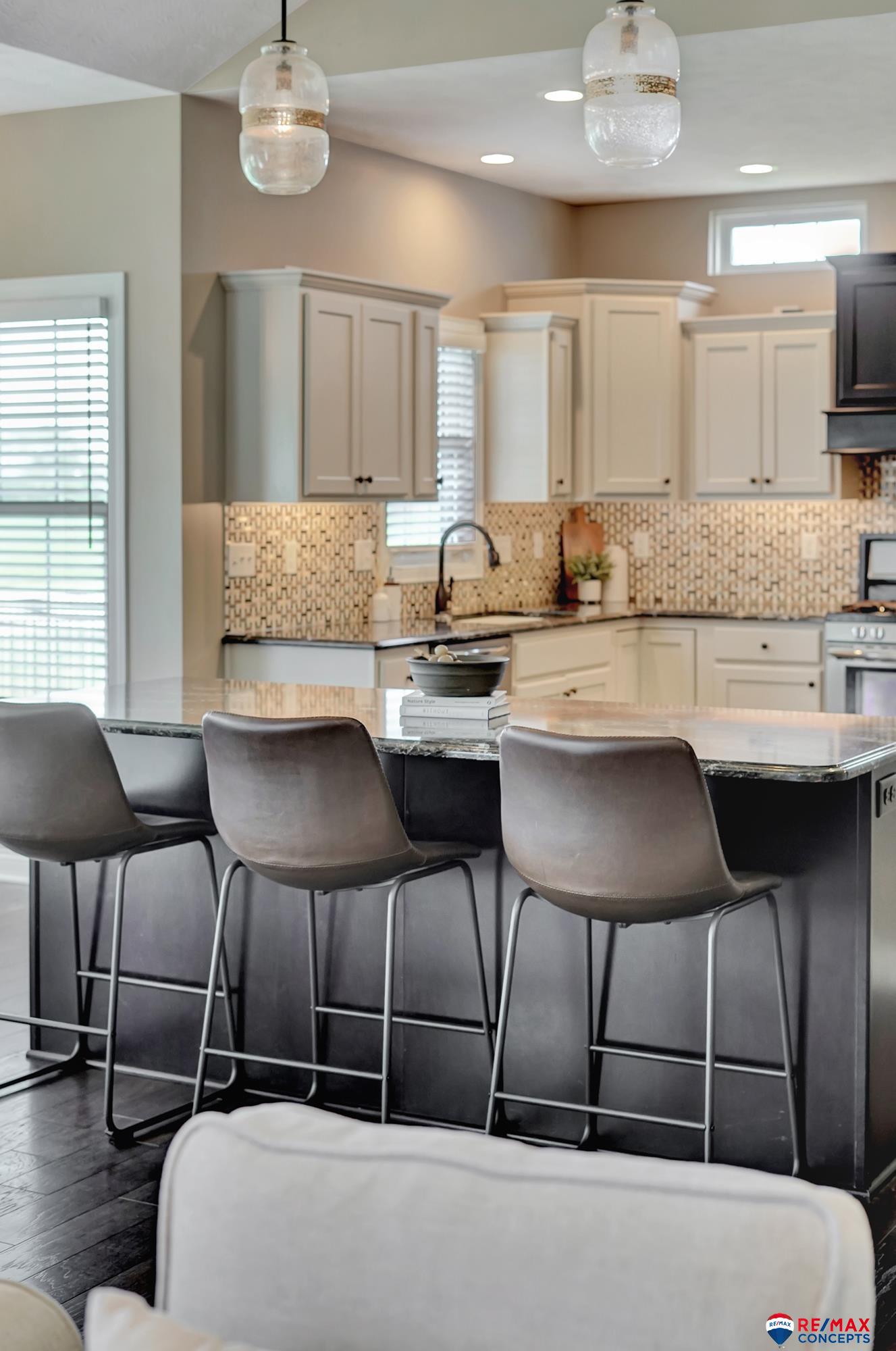 202 Knotty Pine Lane