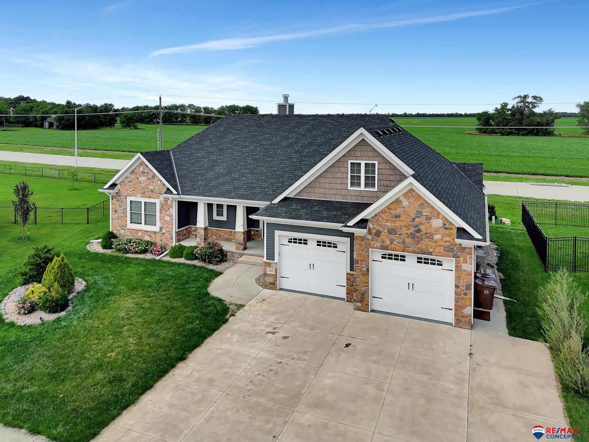 202 Knotty Pine Lane