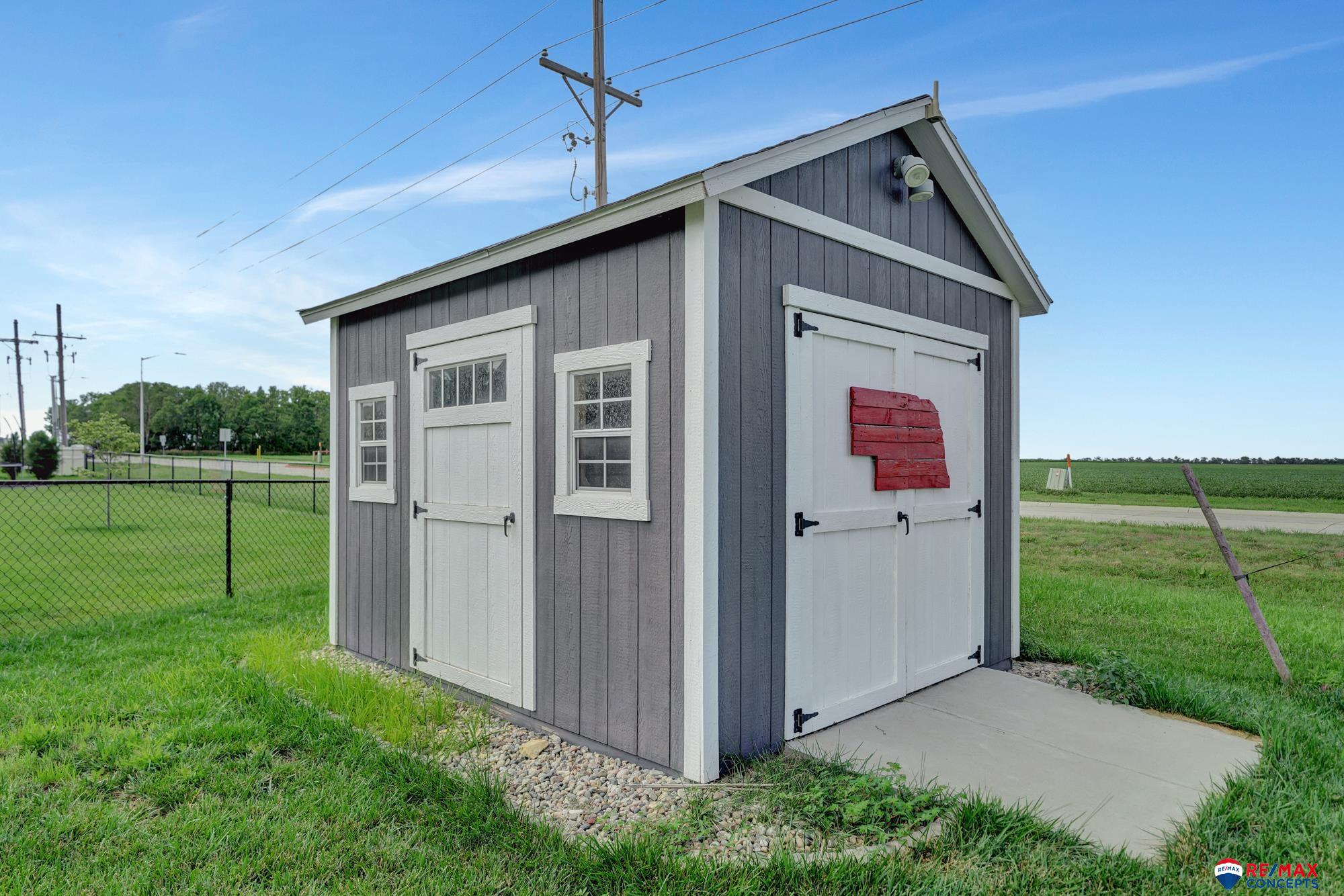 202 Knotty Pine Lane