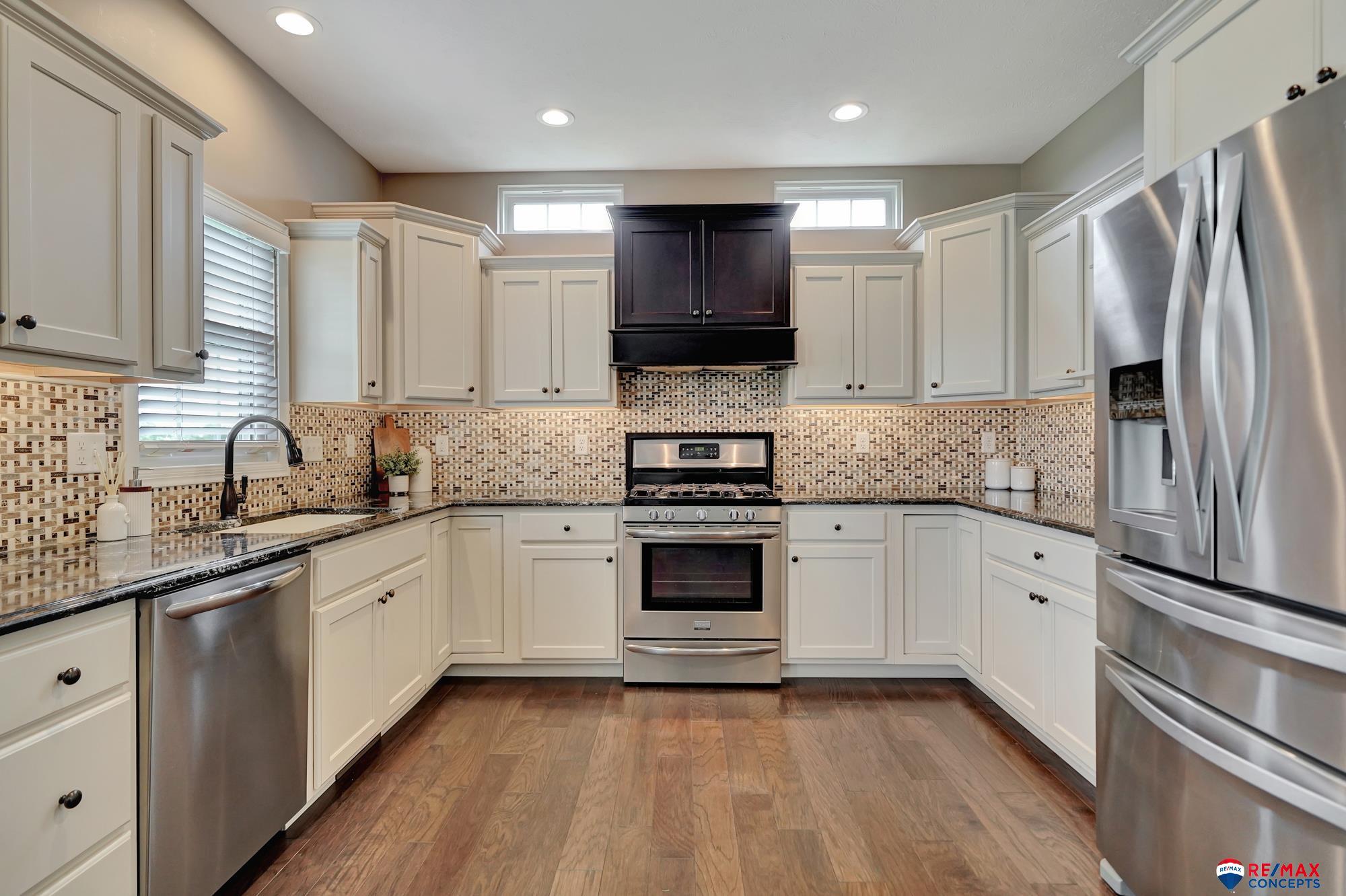 202 Knotty Pine Lane