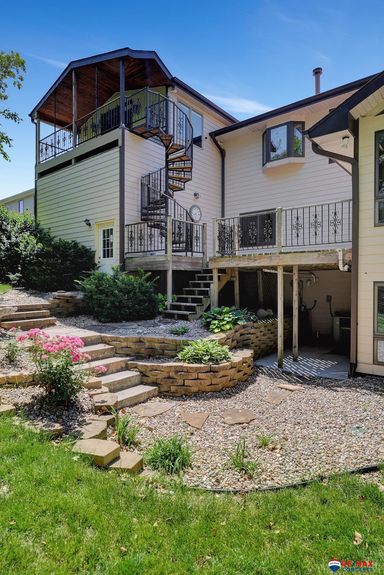 6340 Mesaverde Drive