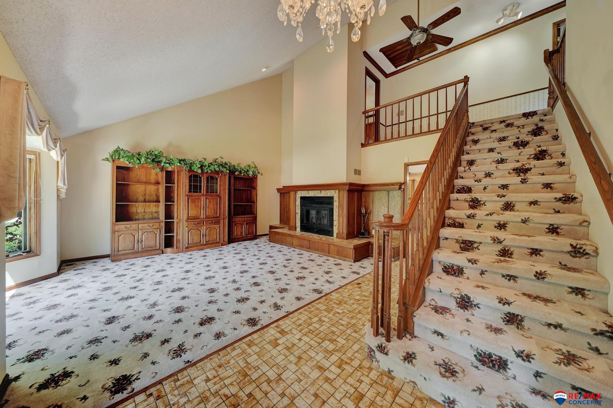 6340 Mesaverde Drive